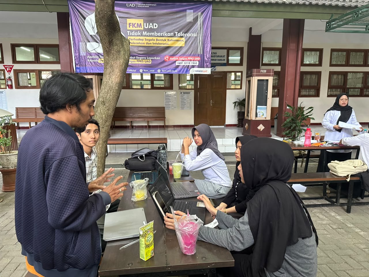 Kami akan membuat suatu naskah