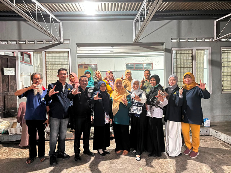 Mahasiswa Magister Kesehatan Masyarakat UAD Hadirkan Program LENTERA, Dorong Lansia Hidup Sehat melalui Yoga Relaksasi dan TOGA